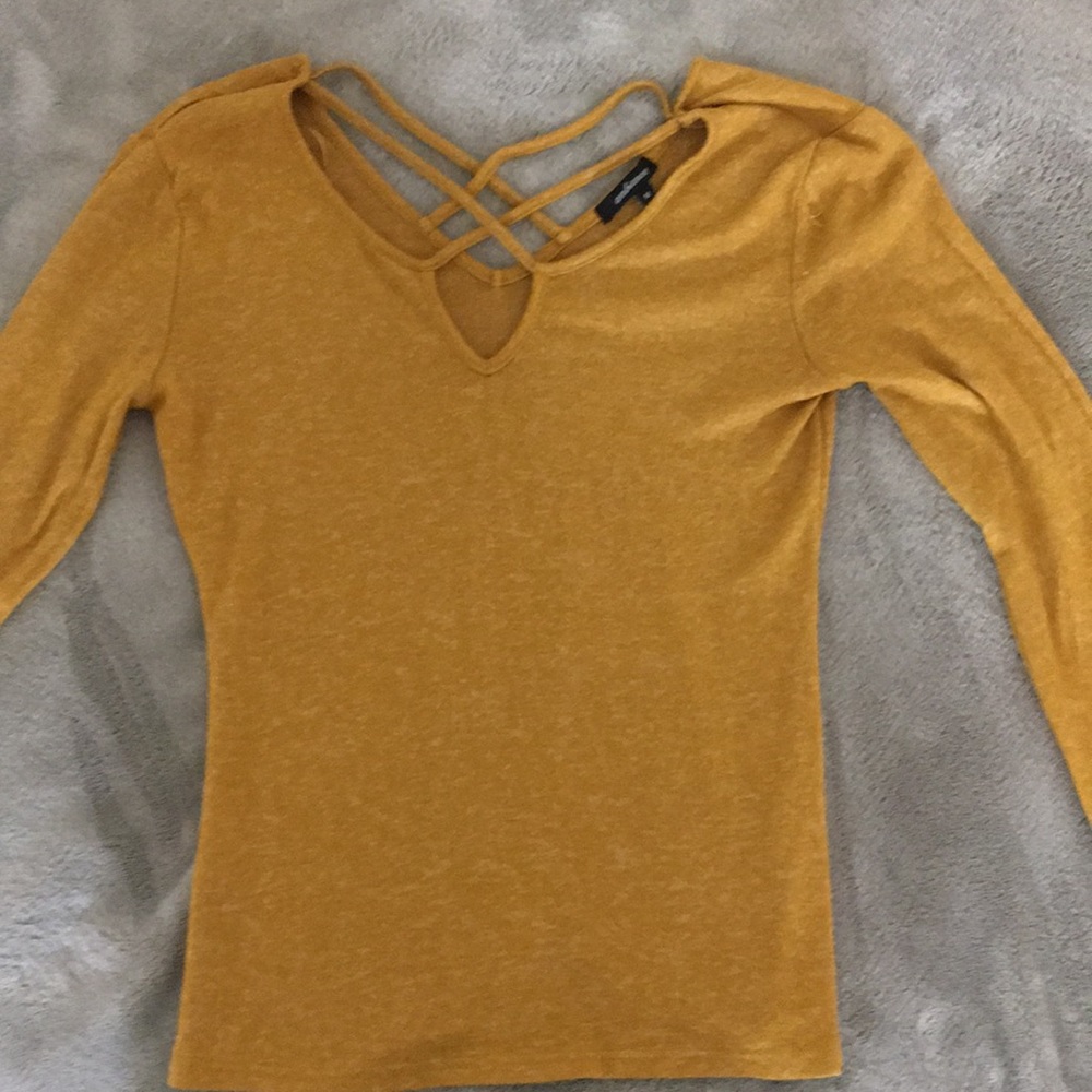 Long-Sleeve Mustard Shirt 🔶